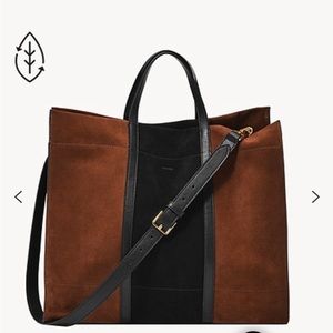 Beautiful,barely used Fossil bag. Multi-use!